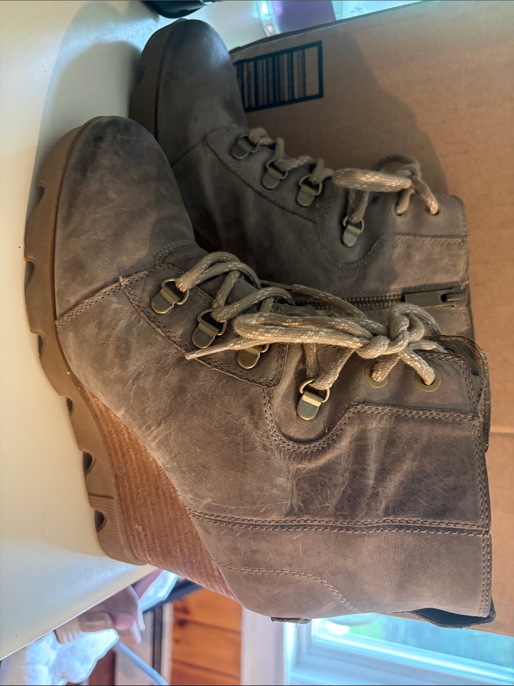 Sorel Men's Gray Suede Chukka Wedge Boots